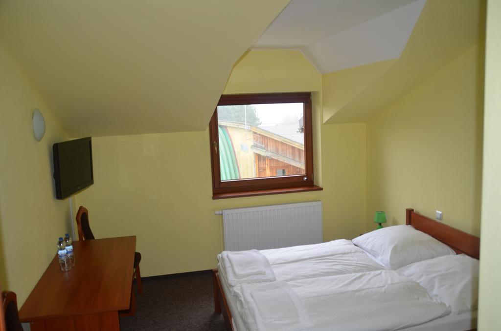 Hotel Tenis Chrzastowice Room photo