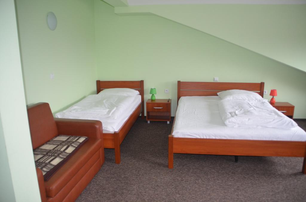Hotel Tenis Chrzastowice Room photo